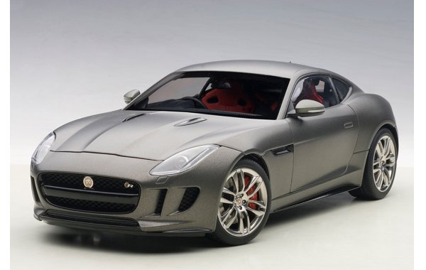 Bild 3 - Jaguar F-Type R Coupe 2015