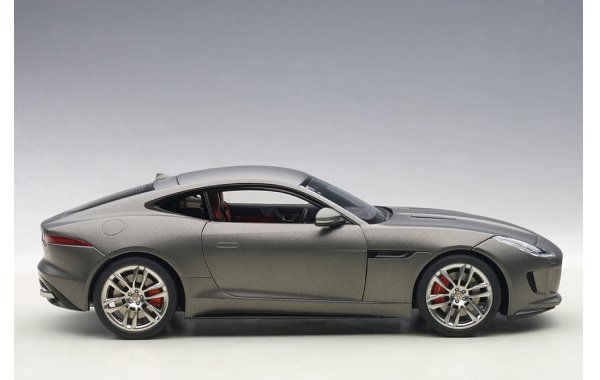 Bild 14 - Jaguar F-Type R Coupe 2015