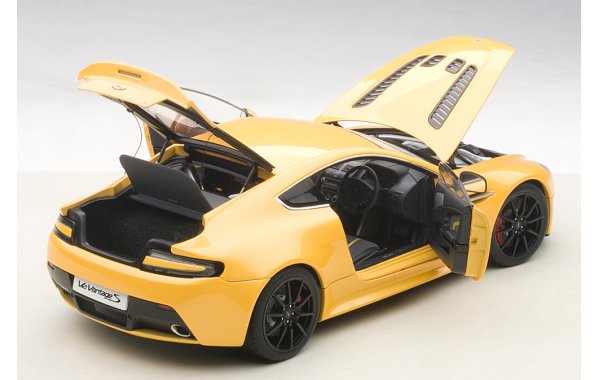 Bild 5 - Aston Martin V12 Vantage S 2015