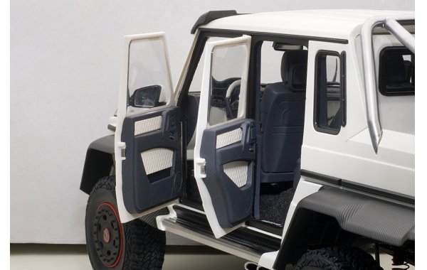 Bild 7 - Mercedes Benz G63 AMG 6x6 2013