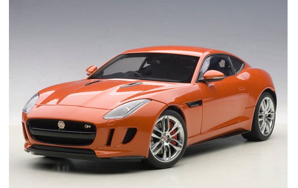Bild 5 - Jaguar F-Type R Coupe 2015