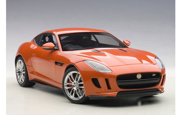 Bild 6 - Jaguar F-Type R Coupe 2015