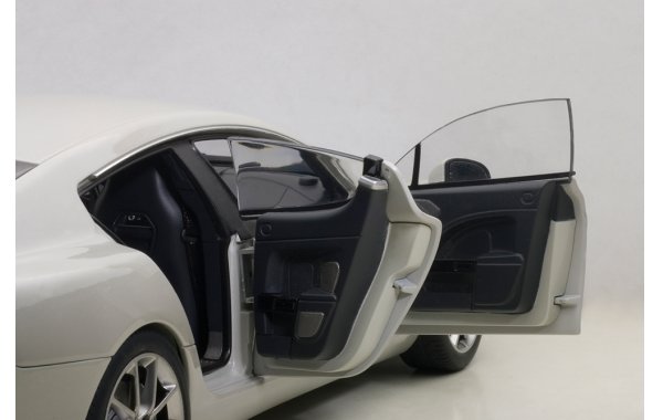 Bild 13 - Aston Martin Rapide S 2015