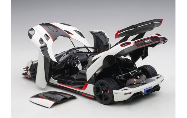 Bild 13 - Koenigsegg One 1 Composite Model 2014