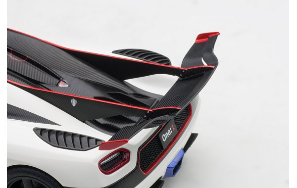 Bild 15 - Koenigsegg One 1 Composite Model 2014