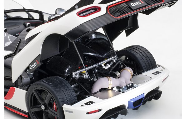 Bild 16 - Koenigsegg One 1 Composite Model 2014