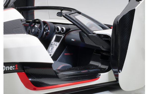 Bild 18 - Koenigsegg One 1 Composite Model 2014
