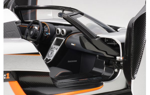 Bild 2 - Koenigsegg One:1