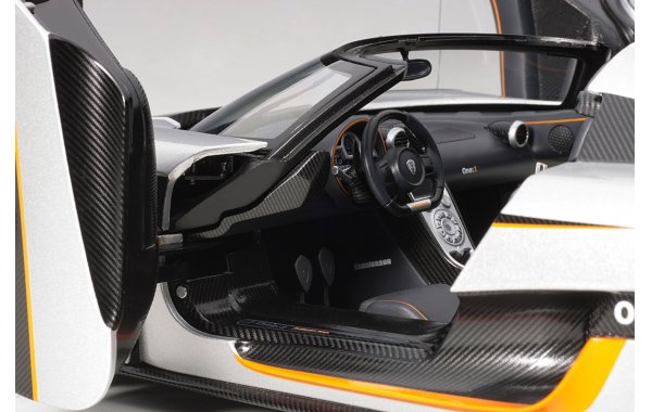 Bild 3 - Koenigsegg One:1