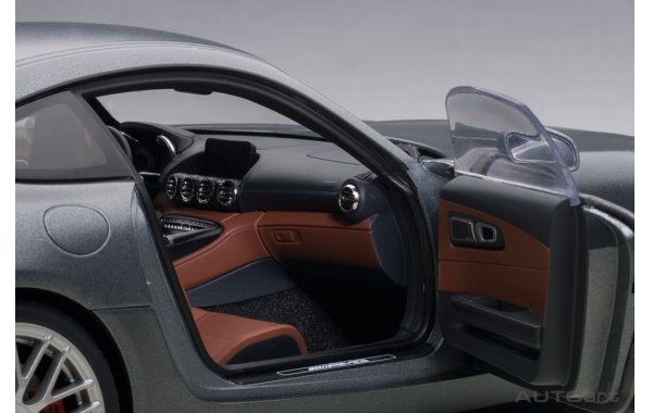 Bild 3 - Mercedes Benz AMG GT-S 1/18 Modellauto