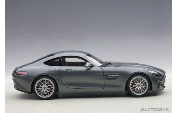 Bild 12 - Mercedes Benz AMG GT-S 1/18 Modellauto