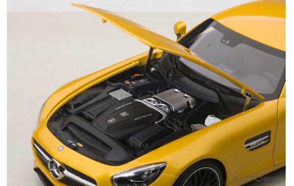 Bild 2 - Mercedes Benz AMG GT-S AMG solarbeam