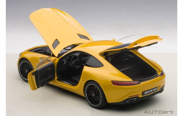 Bild 4 - Mercedes Benz AMG GT-S AMG solarbeam