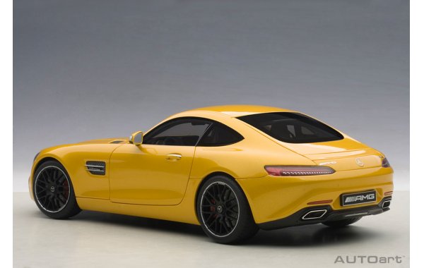 Bild 8 - Mercedes Benz AMG GT-S AMG solarbeam