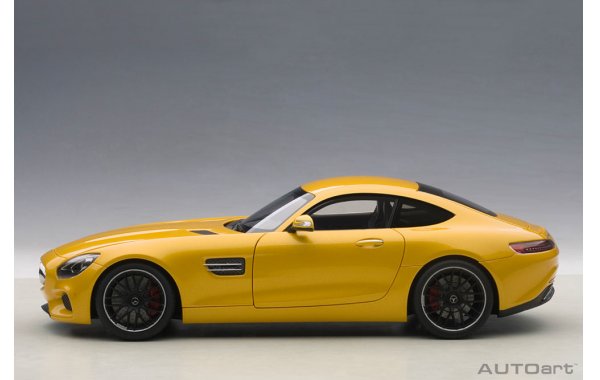 Bild 9 - Mercedes Benz AMG GT-S AMG solarbeam