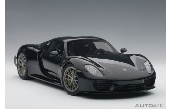 Bild 7 - Porsche 918 Spyder Weissach Package 2013