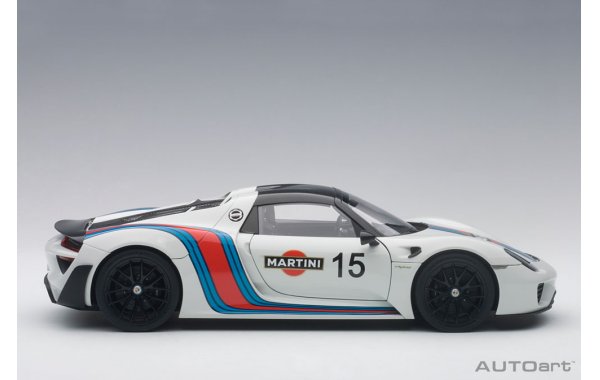 Bild 4 - Porsche 918 Spyder Weissach Package 2013