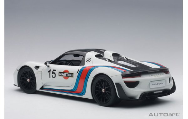 Bild 6 - Porsche 918 Spyder Weissach Package 2013