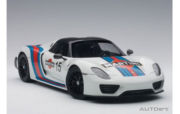 Bild 8 - Porsche 918 Spyder Weissach Package 2013