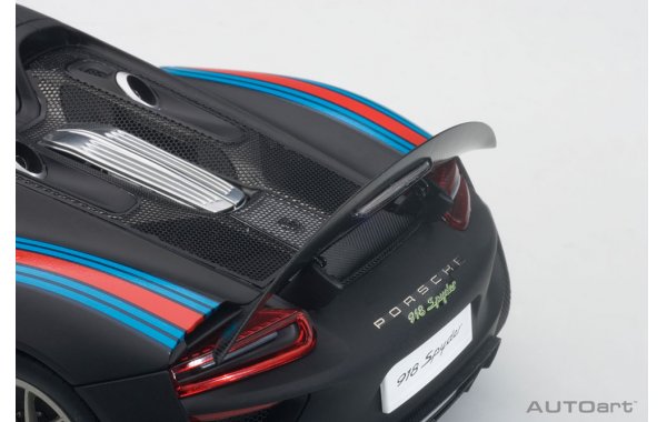 Bild 4 - Porsche 918 Spyder Weissach Package 2013