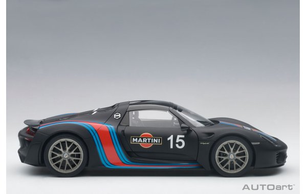 Bild 10 - Porsche 918 Spyder Weissach Package 2013