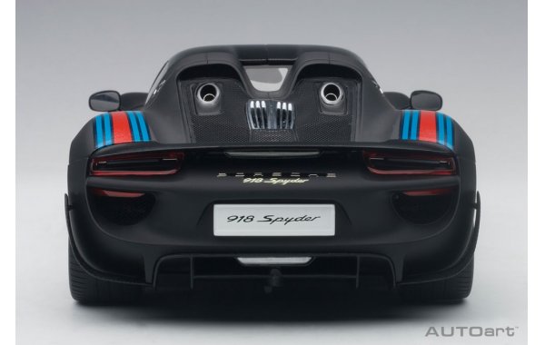 Bild 12 - Porsche 918 Spyder Weissach Package 2013