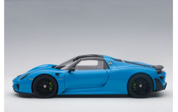 Bild 10 - Porsche 918 Spyder Weissach Package 2013