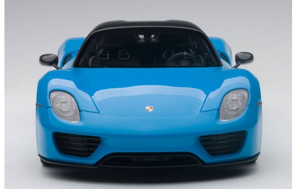 Bild 12 - Porsche 918 Spyder Weissach Package 2013
