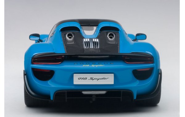 Bild 14 - Porsche 918 Spyder Weissach Package 2013