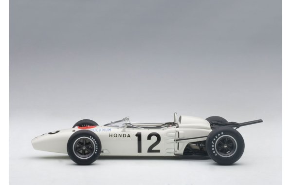 Bild 7 - Honda RA272 F1 Grand Prix Mexico 1965 Bucknum #12