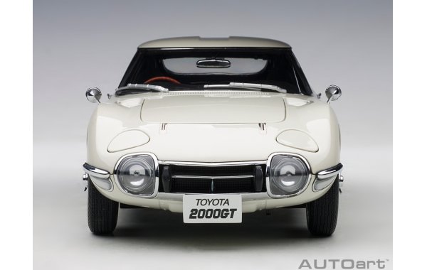 Bild 4 - Toyota 2000 GT Coupe 1965 Speichenrder