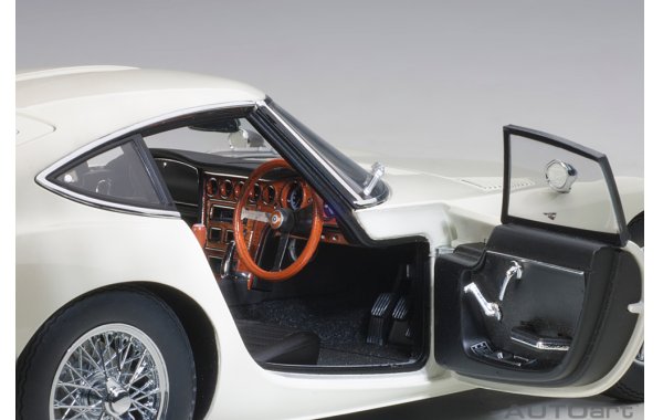 Bild 15 - Toyota 2000 GT Coupe 1965 Speichenrder