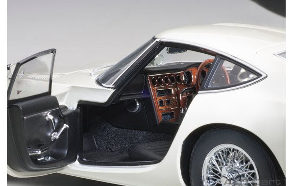 Bild 16 - Toyota 2000 GT Coupe 1965 Speichenrder