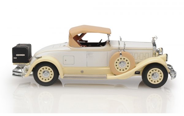 Bild 3 - Pierce Arrow Model B Roadster 1930
