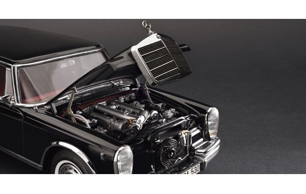 Bild 4 - Mercedes-Benz 600 Pullman W100