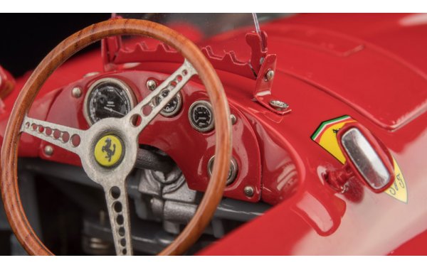 Bild 11 - Ferrari D50 1956 CMC Modellauto