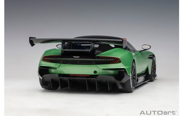 Bild 6 - Aston Martin Vulcan 2015
