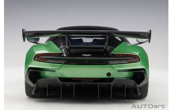 Bild 14 - Aston Martin Vulcan 2015