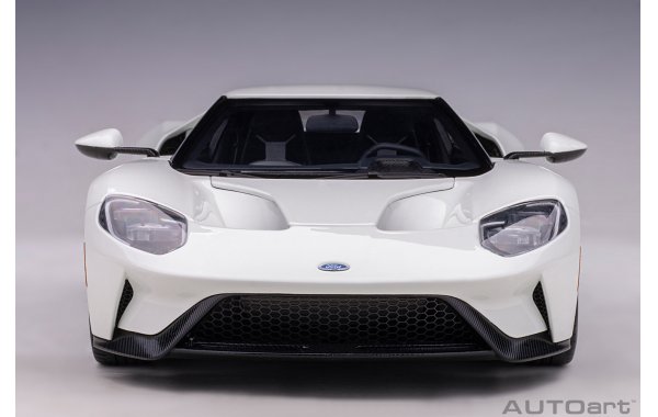 Bild 2 - Ford GT 2017 Frozen White