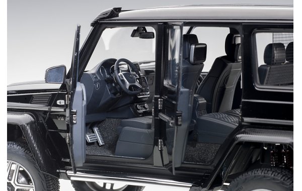 Bild 5 - Mercedes Benz G500 4x4 2016 Autoart Model