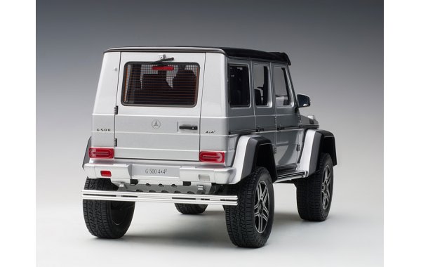 Bild 2 - Mercedes Benz G500 4x4 Autoart Modellauto