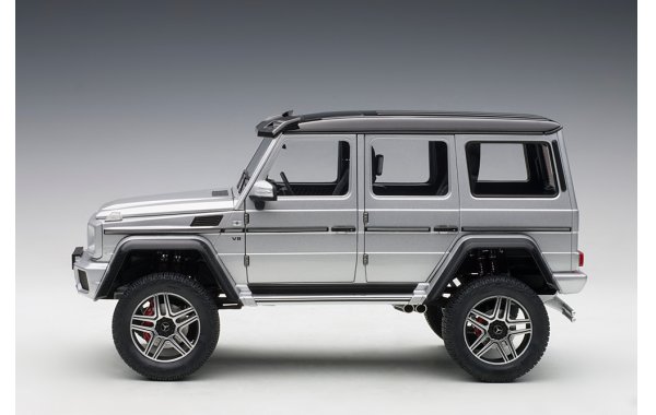 Bild 5 - Mercedes Benz G500 4x4 Autoart Modellauto