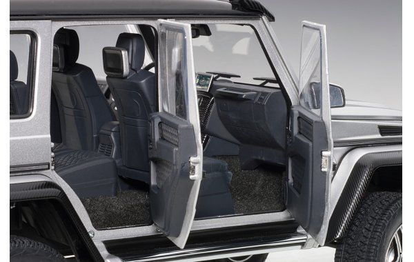 Bild 12 - Mercedes Benz G500 4x4 Autoart Modellauto