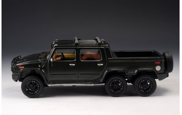 Bild 4 - Hummer H2 SUT6 2012
