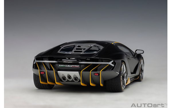 Bild 5 - Lamborghini Centenario LP770-4 Clear Carbon