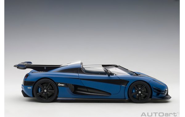 Bild 3 - Koenigsegg One 1