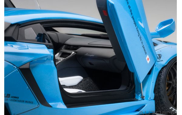 Bild 7 - Liberty Walk LB-Works Lamborghini Aventador