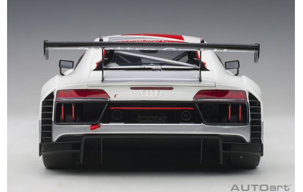 Bild 5 - Audi R8 Lms Geneva Presentation Car 2016