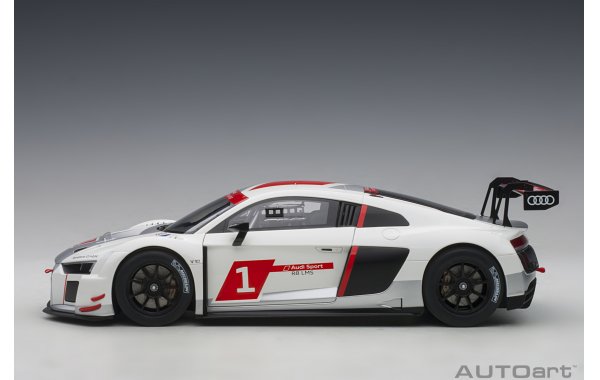 Bild 8 - Audi R8 Lms Geneva Presentation Car 2016