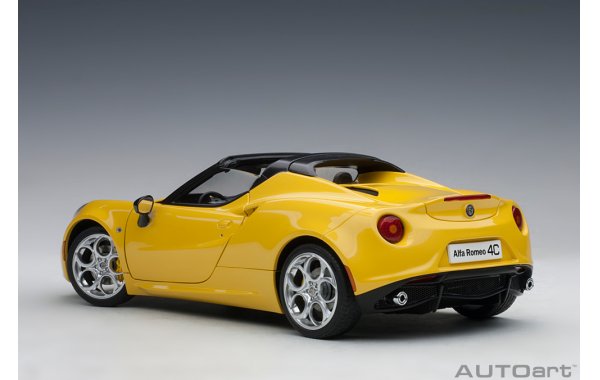 Bild 17 - Alfa Romeo 4C Spider